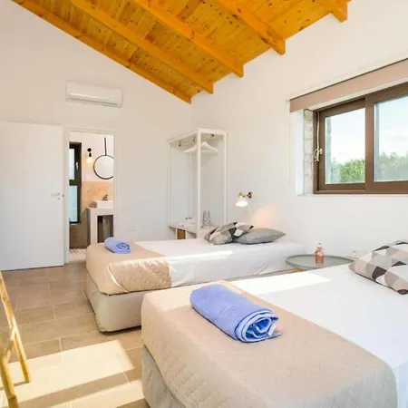 Neema With Private Pool Villa Plános