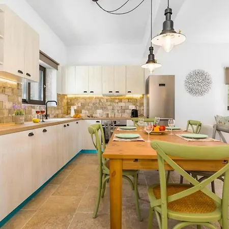 Villa Neema With Private Pool