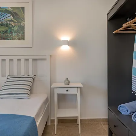 Villa Neema With Private Pool Plános