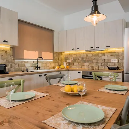 Neema With Private Pool Willa Plános