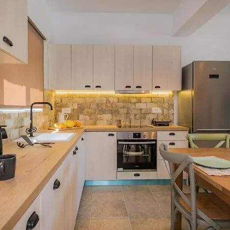 Neema With Private Pool Willa Plános