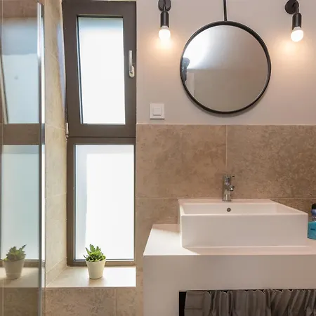 Neema With Private Pool * Plános